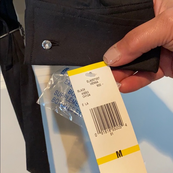 Jone of New York Black Blouse w/ Embellished Belt - Picture 3 of 10